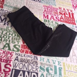 Athleta cropped leggings